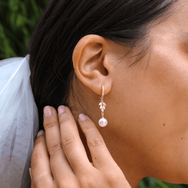 Heirloom Pearl huggies gold - Smoothie London - 18k Gold - plated Sterling Silver