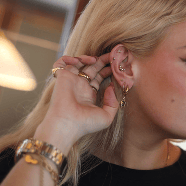 Solitaire flatback Gold/Olive - Smoothie London - Gold-plated Titanium