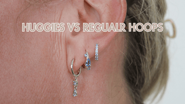 Huggie Hoops vs. Regular Hoop Earrings – What’s the Difference? - Smoothie London