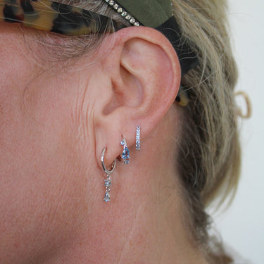 Adelaine drop huggies Silver/blue - Smoothie London - Sterling Silver