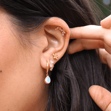 Curved flower flatback gold - Smoothie London - Gold - plated Titanium