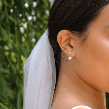 Lucky charm pearl studs gold - Smoothie London - 18k Gold - plated Sterling Silver