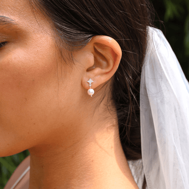Lucky charm pearl studs silver - Smoothie London - Sterling Silver