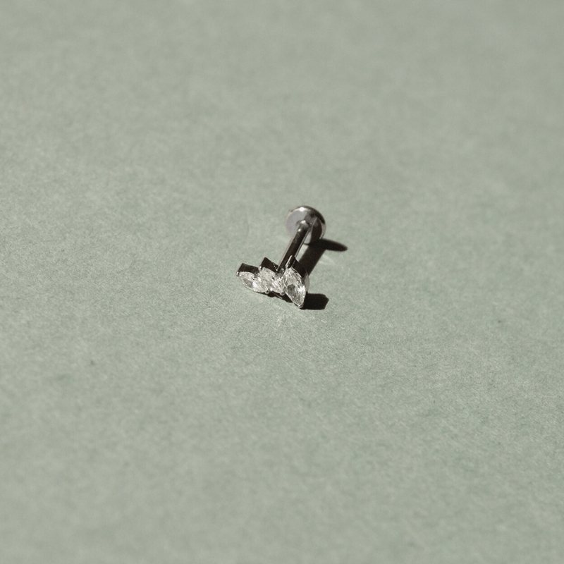 Winged Crystal Flatback Stud Silver - Smoothie London - Titanium