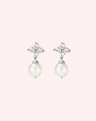 Lucky charm pearl studs silver - Smoothie London - Sterling Silver